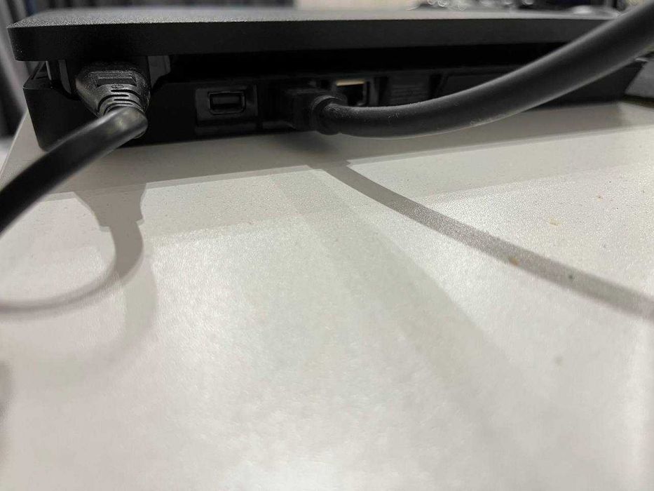 PlayStation 4 Slim 1TB