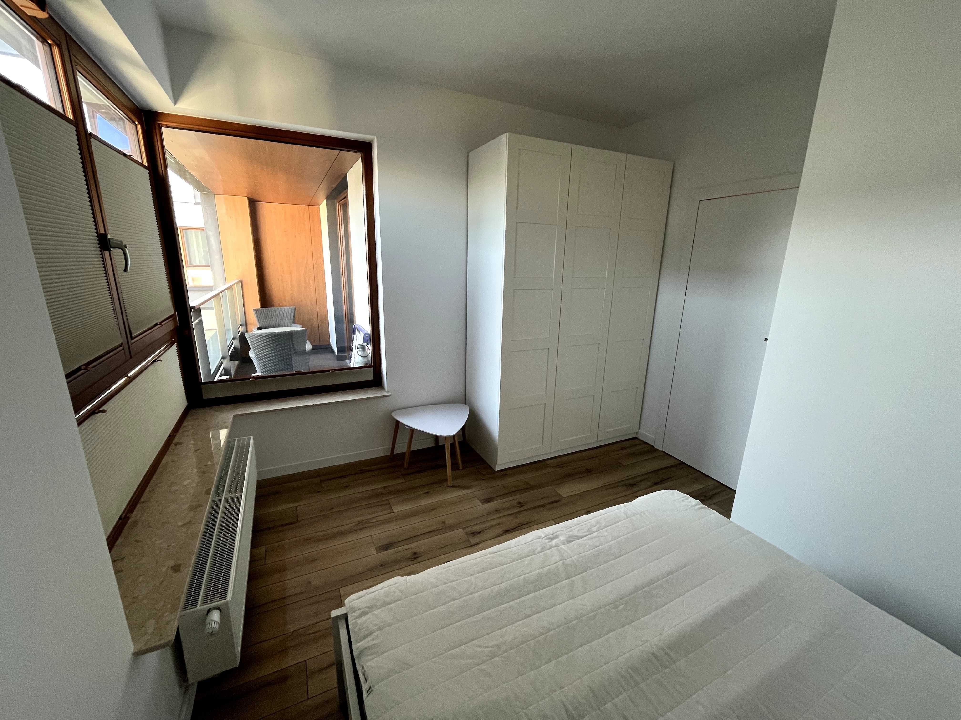 HOLM HOUSE: Piękne i słoneczne 2pokojowe z balkonem i garażem.