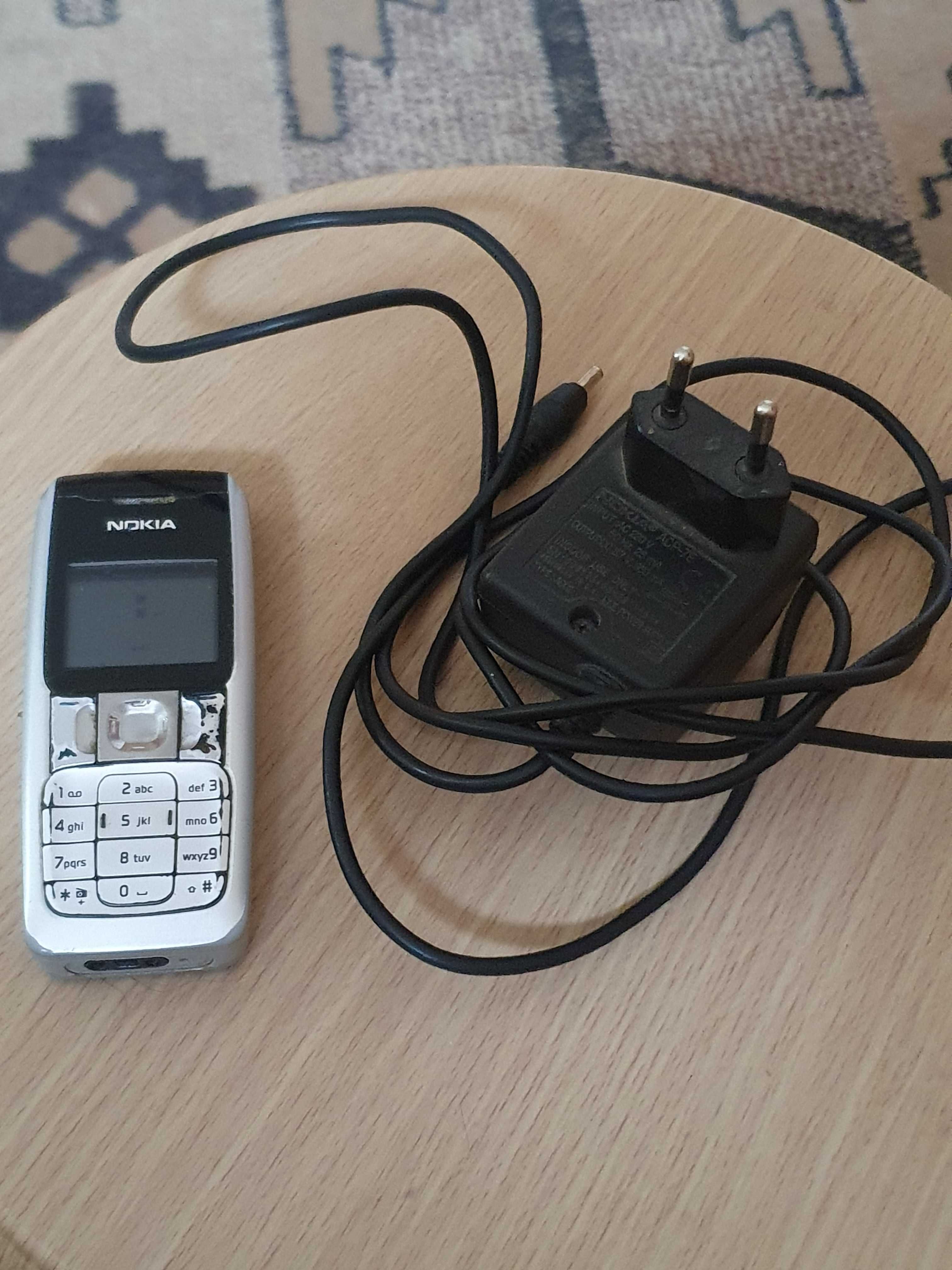Telefon Nokia 2310 plus ładowarka Acp 7e sprawny