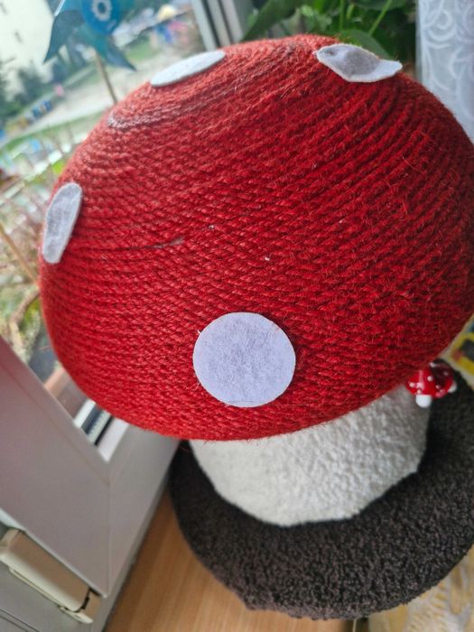 Drapak dla kota muchomorek