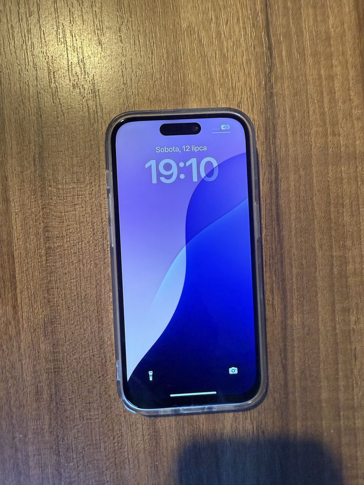 Iphone 15 pro jak nowy