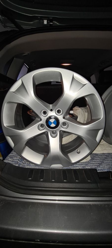 Vendo jantes 17 para BMW X1 como novas