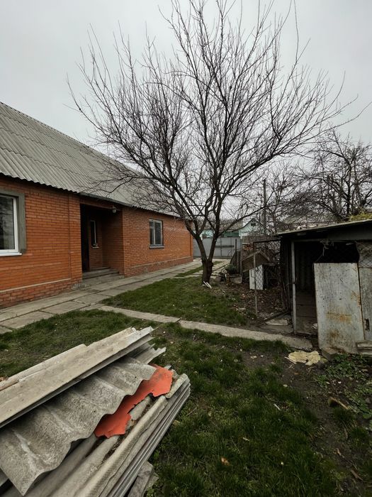 Продаж будинку Підгороднє