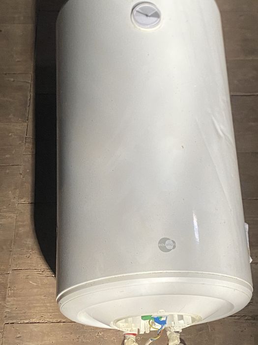 Termoacumulador 80L — Equation