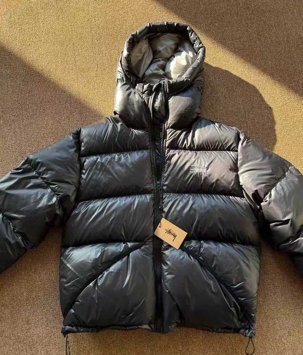 Stussy: ciepło i charakter w jednym.puchowa damska