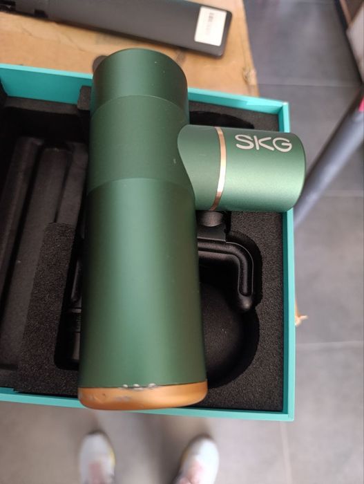 Масажер SKG F3 mini (пістолет) б/у