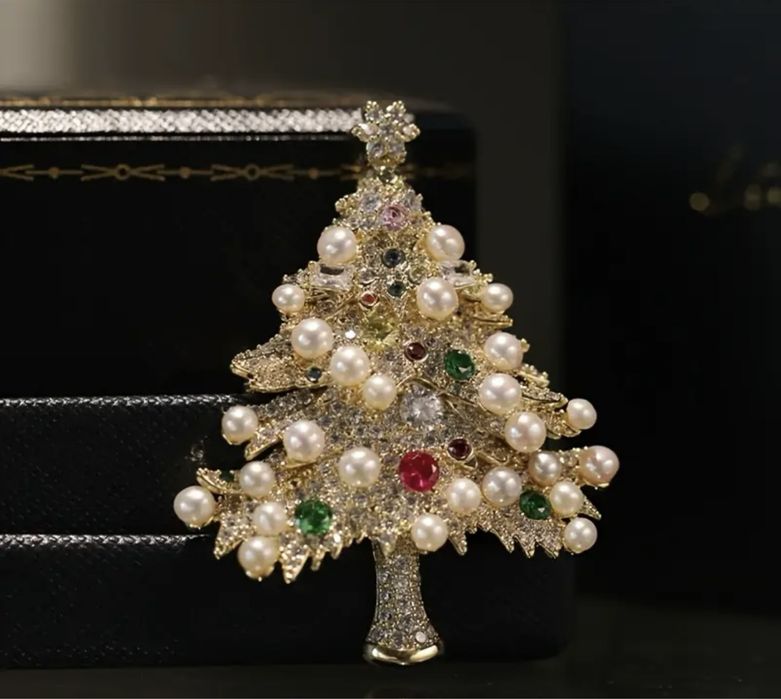 Модная брошь рождественская ёлка Элегантный подарок.Бижутерия.