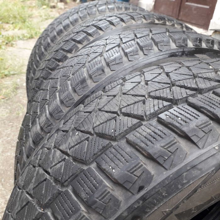 зимняя резина bridgestone blizzak dm v2 225 55 r 18