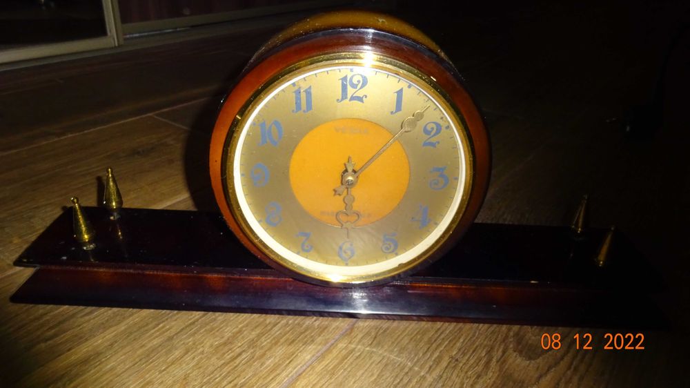 Zabytkowy zegar kominkowy, Vesna, kompletny ,sprawny