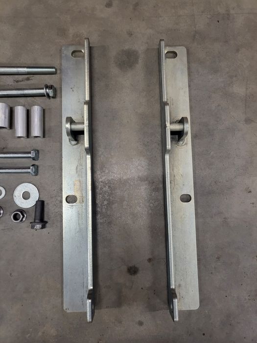 Uchwyty kangur Hypro do Volvo FH4 Trux orurowanie przednie