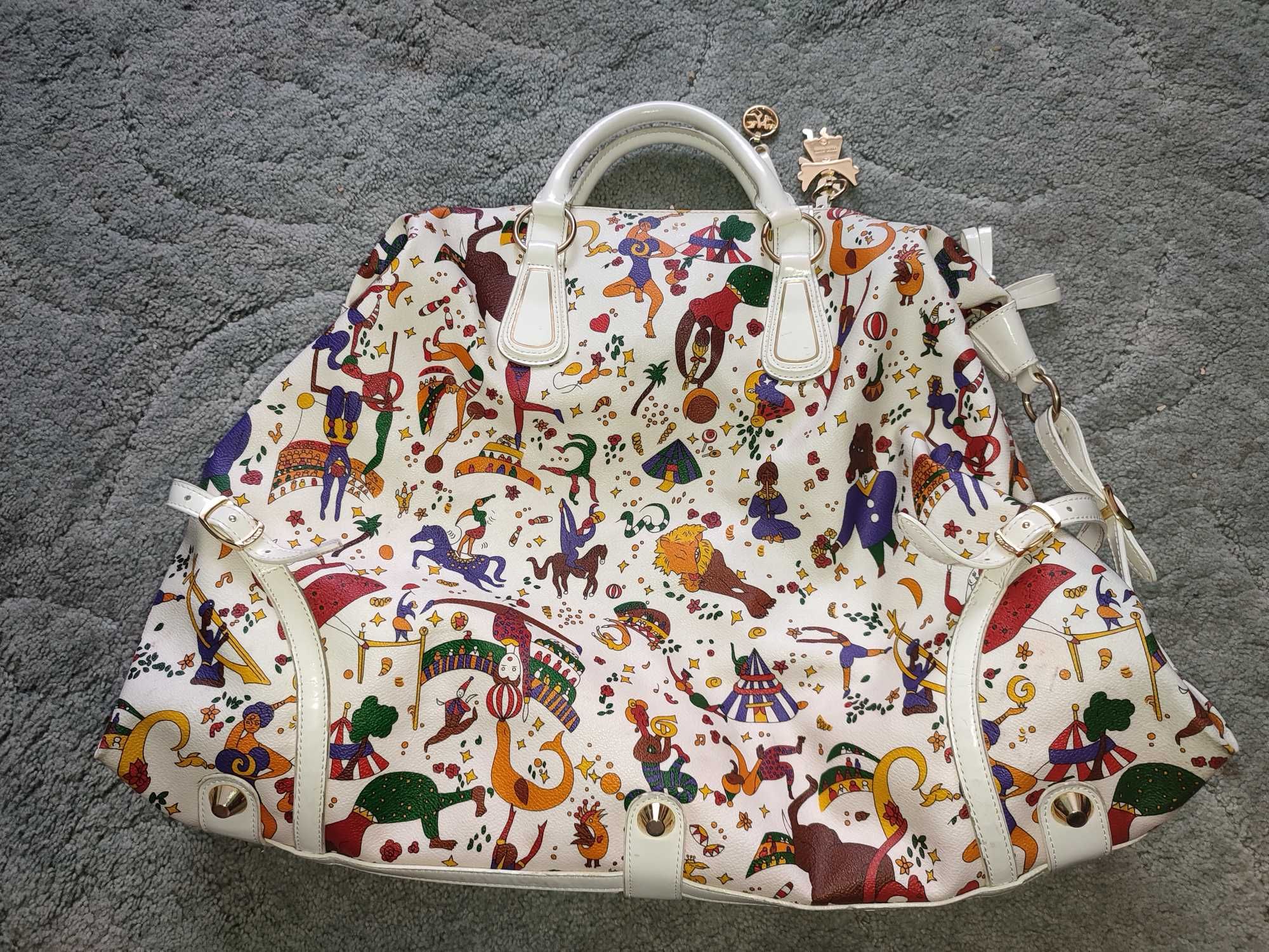 Стильная яркая многоцветная брендовая сумка от Piero Guidi.