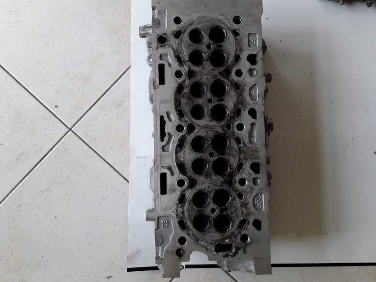 Cabeça de motor PSA