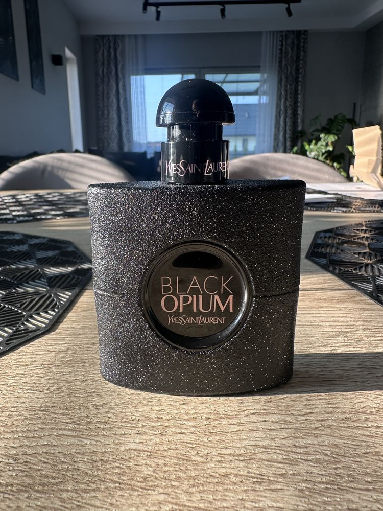 Perfumy black opium YSL extreme