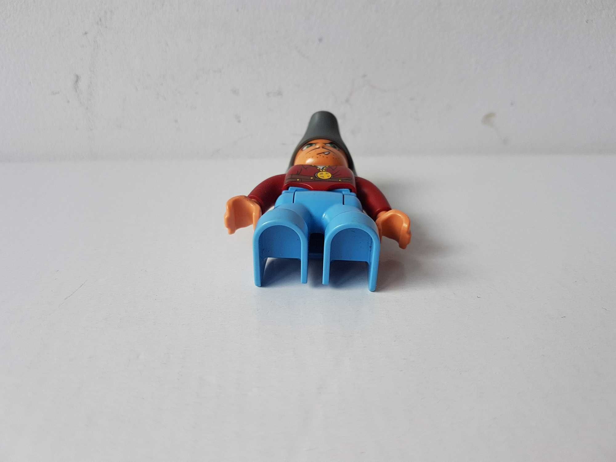 Figurka LEGO DUPLO Ville Pirat w szarym kapeluszu 47394pb050