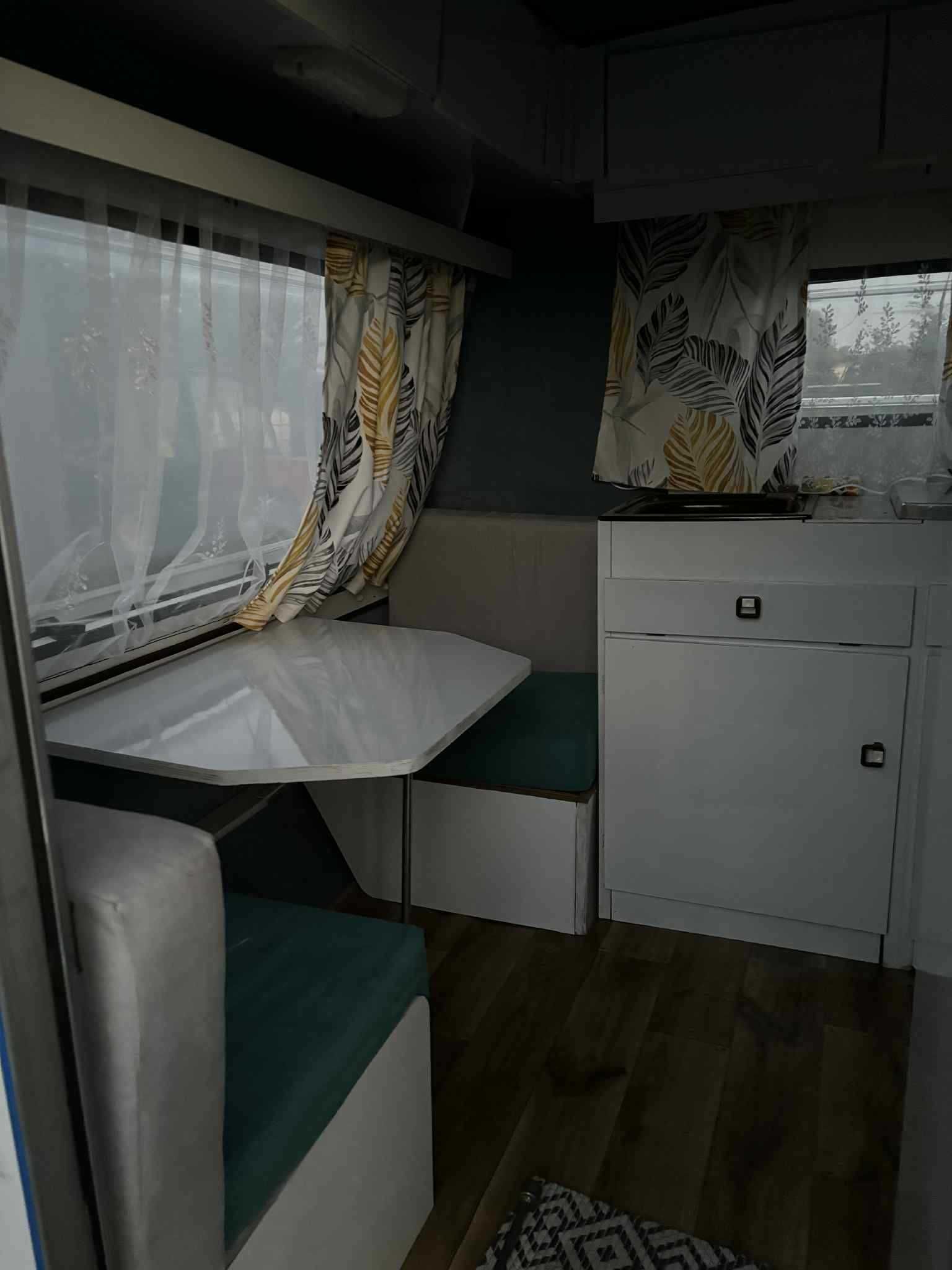 Przyczepa kempingowa Niewiadów N126N