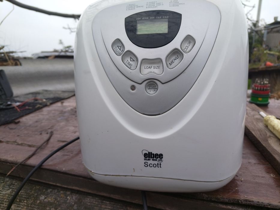 Хлібопіч elbee scott