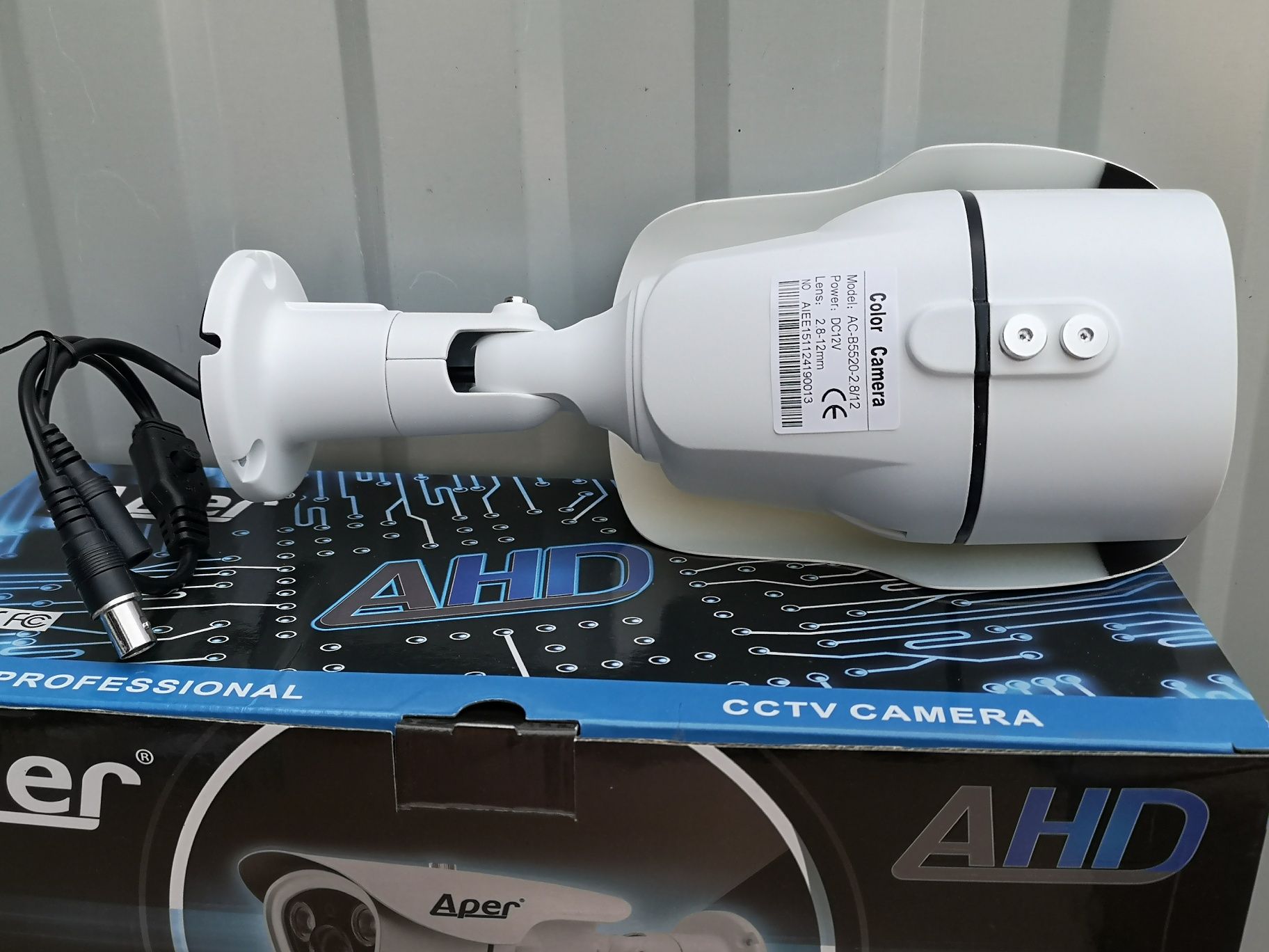 Nowa kamera CCTV 2 Mpix AHD 2,8-12 metalowa podczerwień