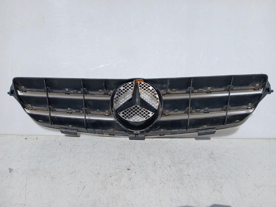 ATRAPA GRILL KRATKA MERCEDES CLK W209 LIFT A2098880052