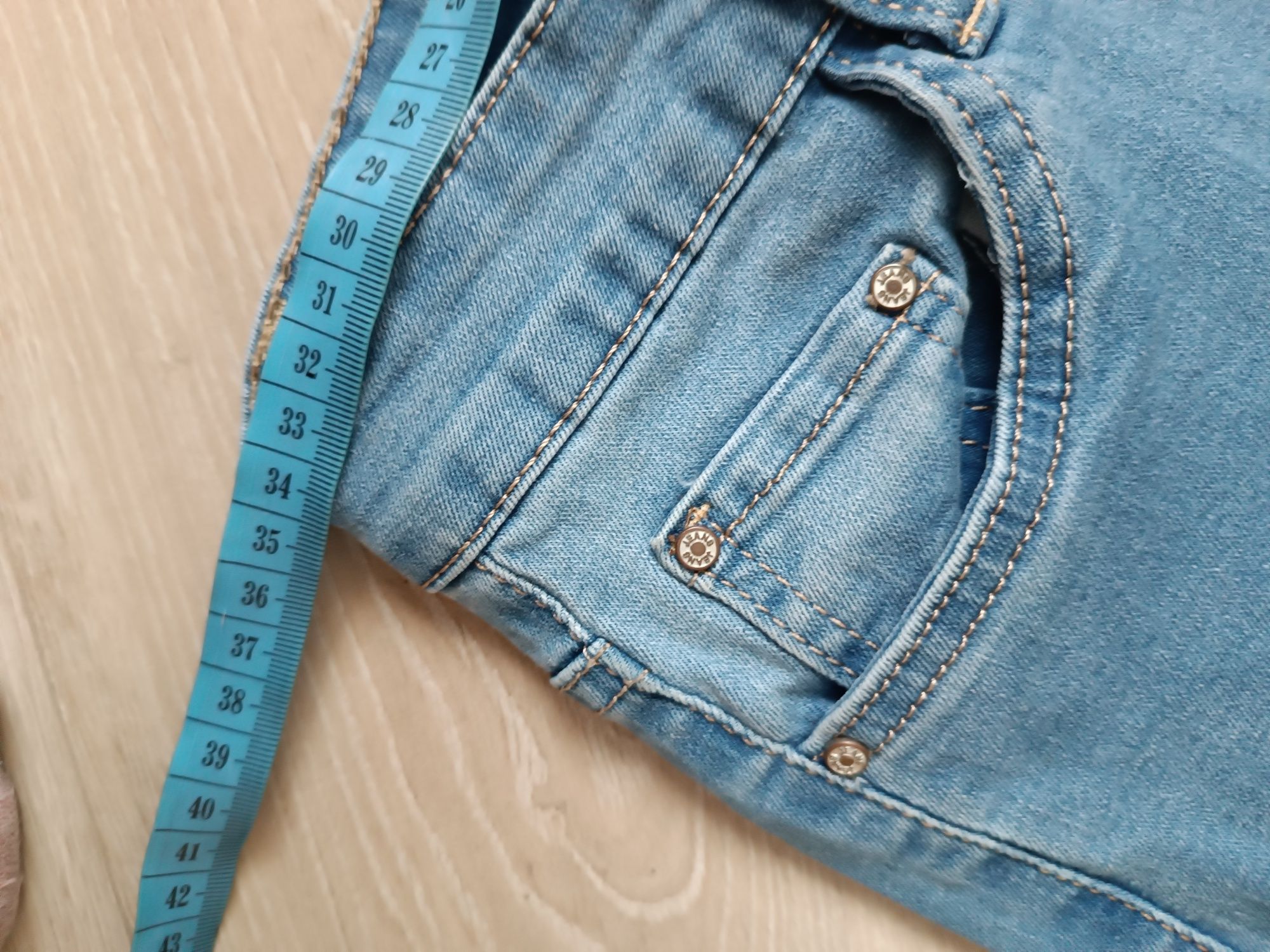 Ds fashion spodnie damskie jeansy 36 S niebieskie z przetarciami rurki