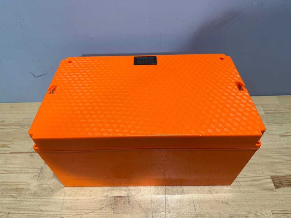 Корпус для акумуляторної батареї