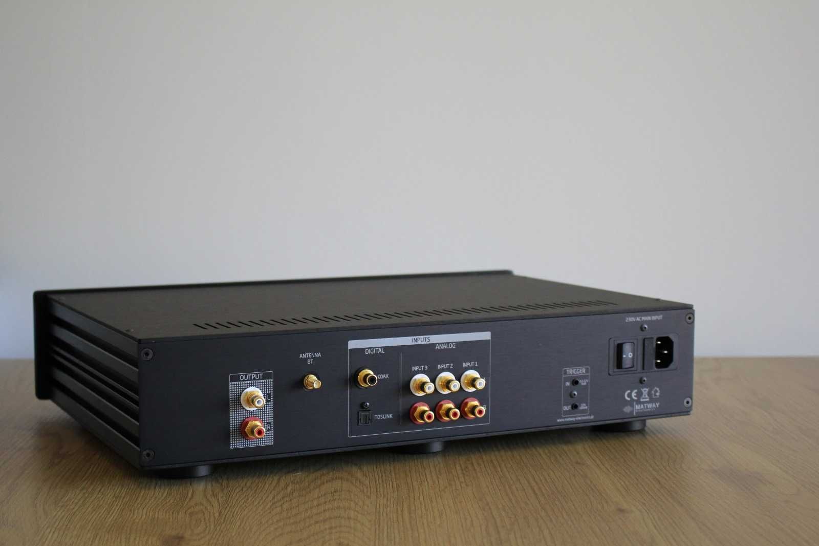 Przedwzmacniacz Matway Electronic z Pilotem