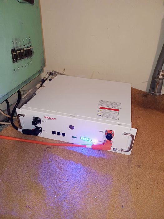 Продаж та встановлення інвертор Axioma, Deye, Must та інш