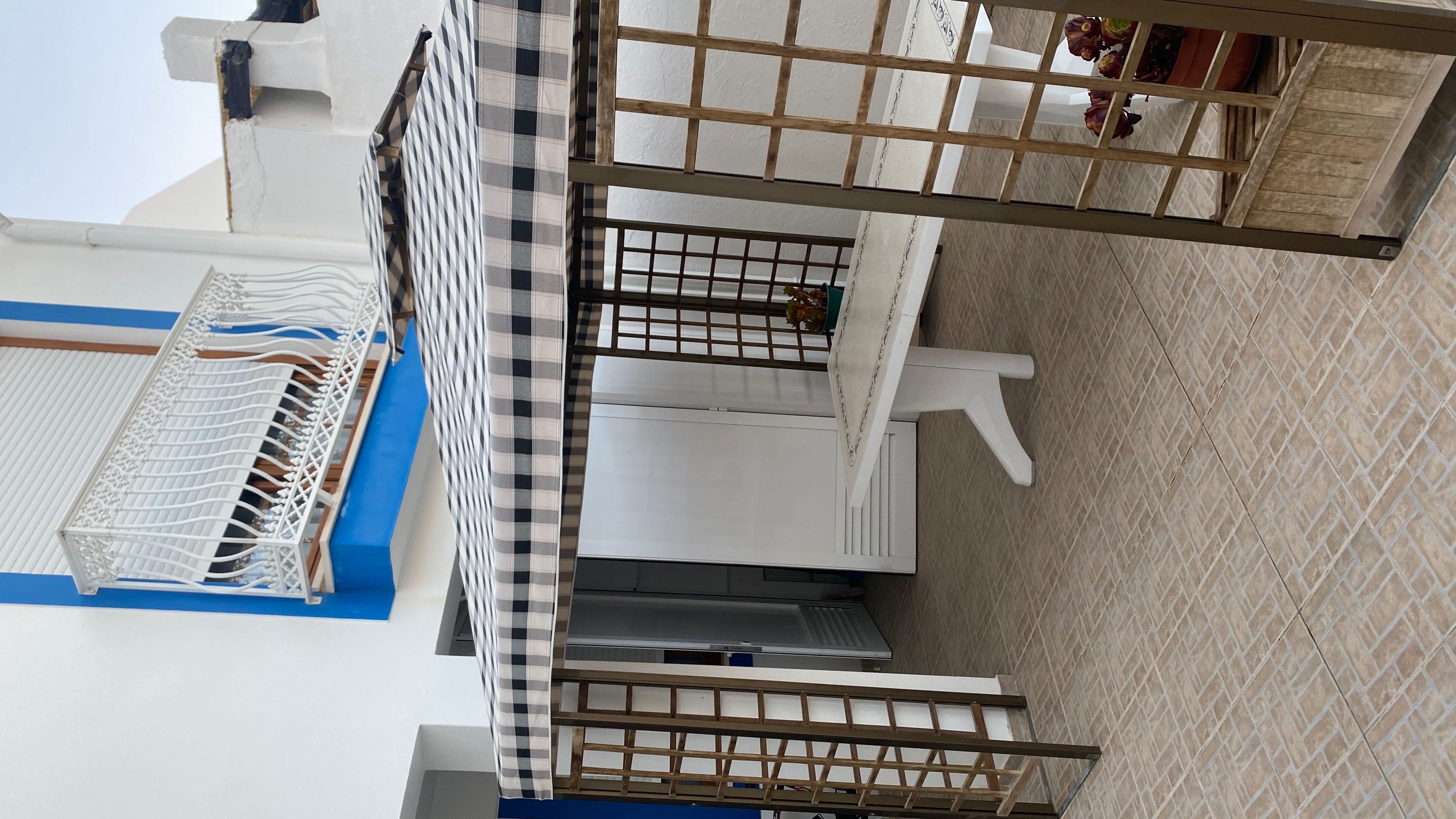 Pergola em aluminio 3x3 métros bon estado preco 80 euros