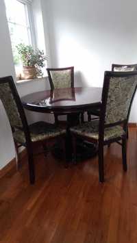 Okrągły stół z 4 krzesłami