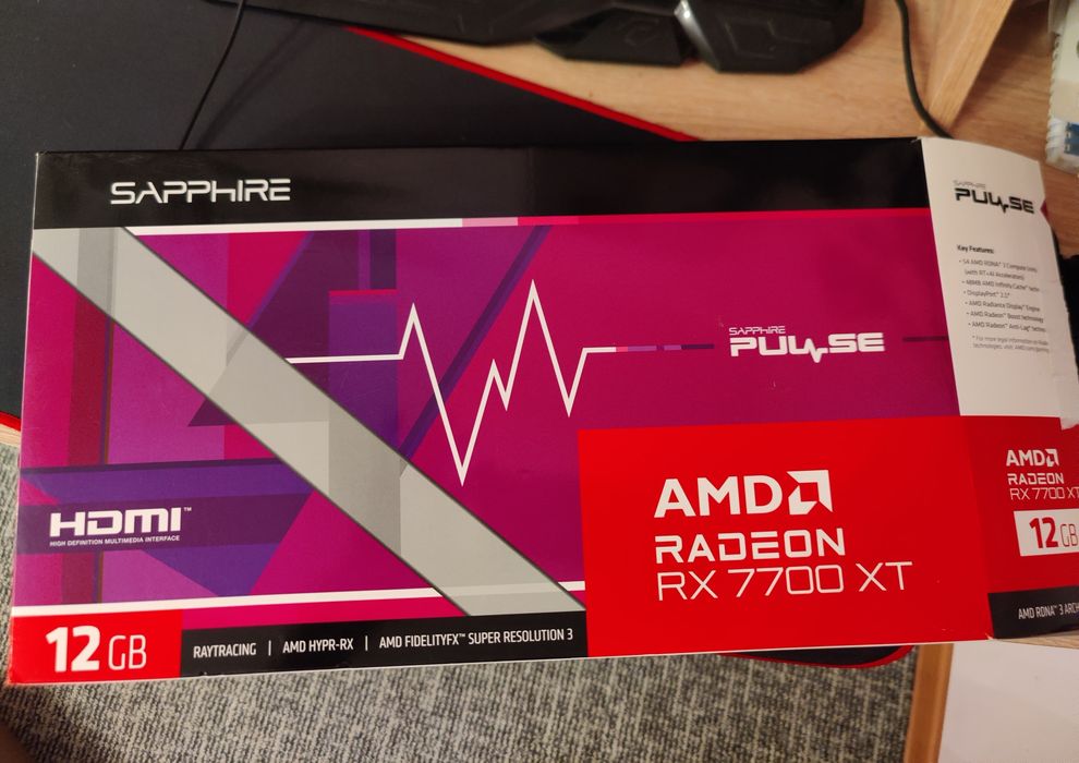 Відеокарта Sapphire Radeon RX 7700 XT PULSE