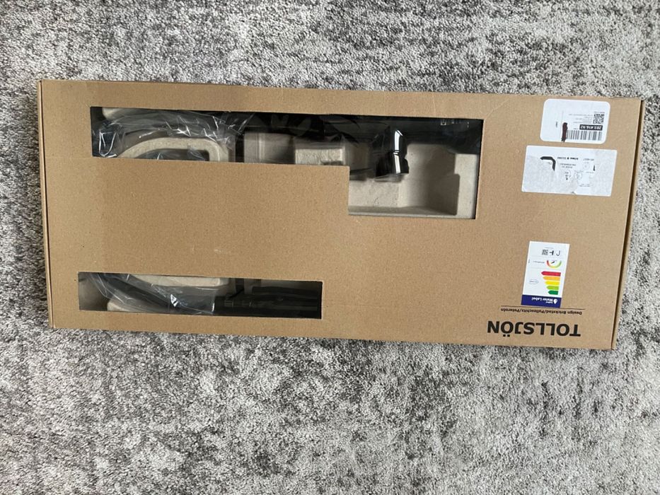 Ikea TOLLSJÖN
Bateria kuchenna ze spryskiwaczem, czarny metal polerow.