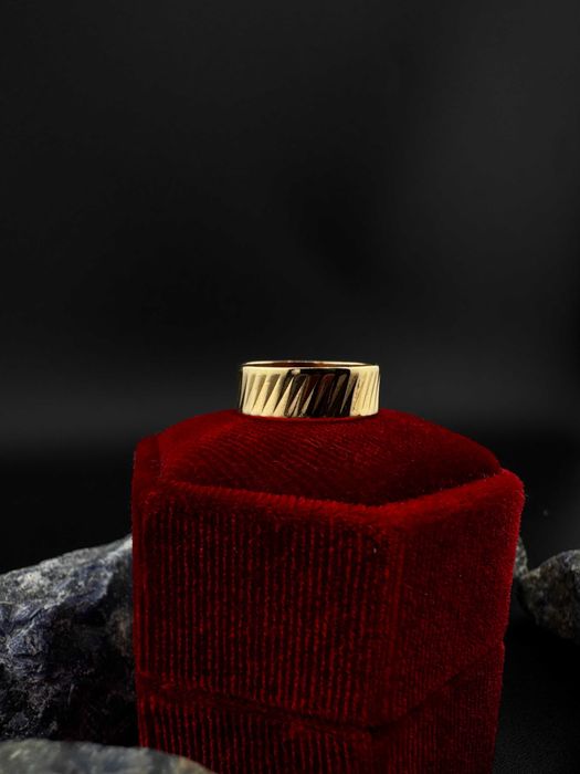 Złota Obrączka z Delikantym Wzorem | JAK NOWA | 585 | 2.86g