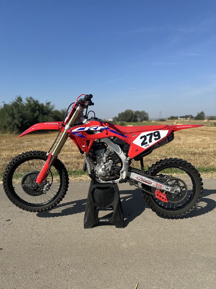 Honda CRF 250R 2024 – stan idealny – Yoshimura RS-12