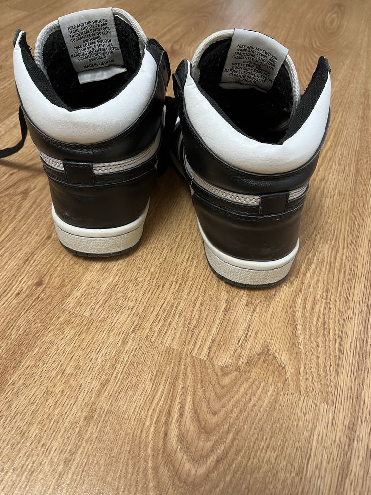 Nike Air Jordan 1 Mid Panda 37 розмір
