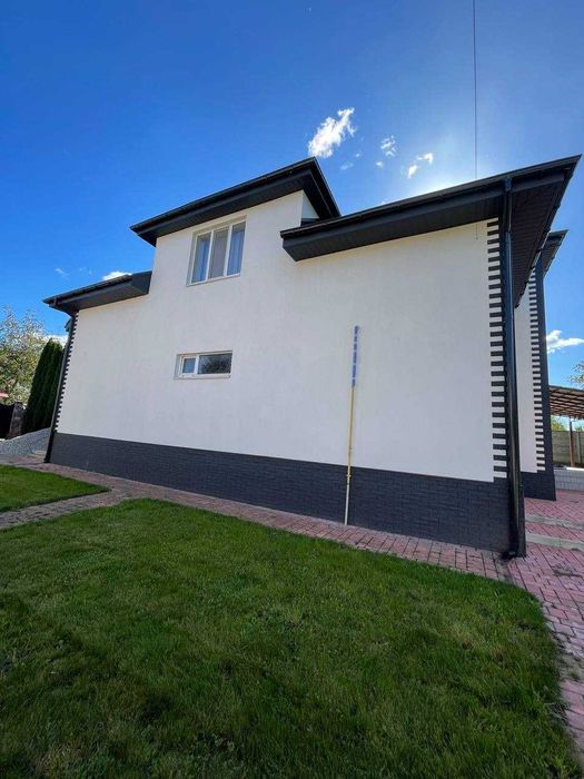 Сучасний будинок з купою переваг для щасливого життя вашої родини