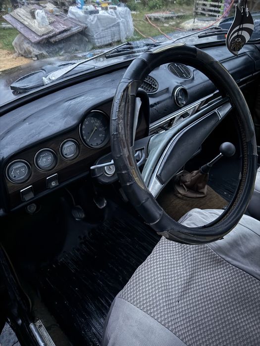 Продам ВАЗ-2103.