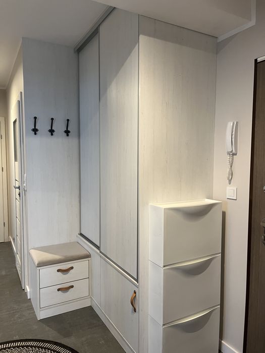 Szafa z drzwiami przesuwnymi