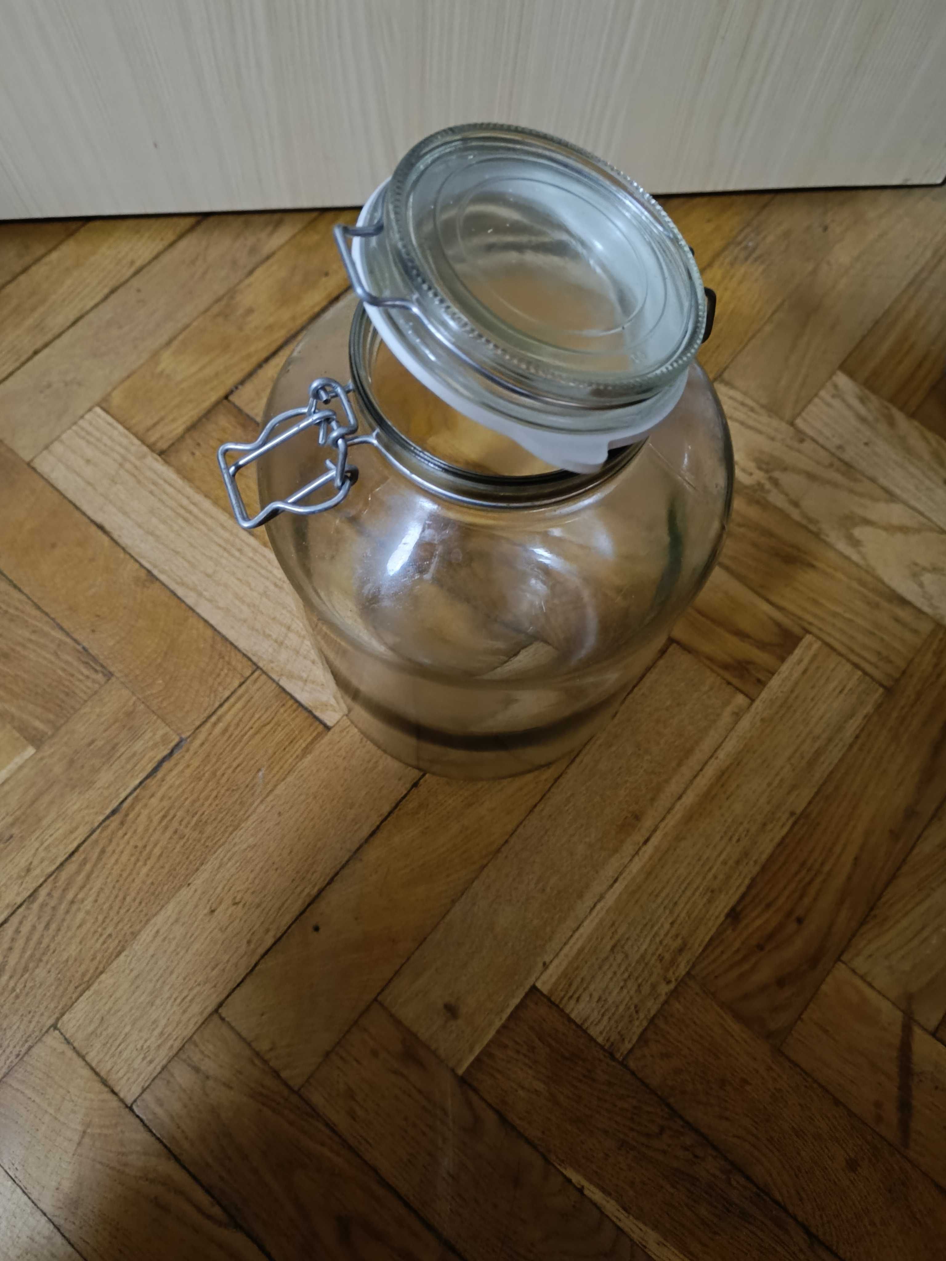 Pojemnik szklany zamykany
