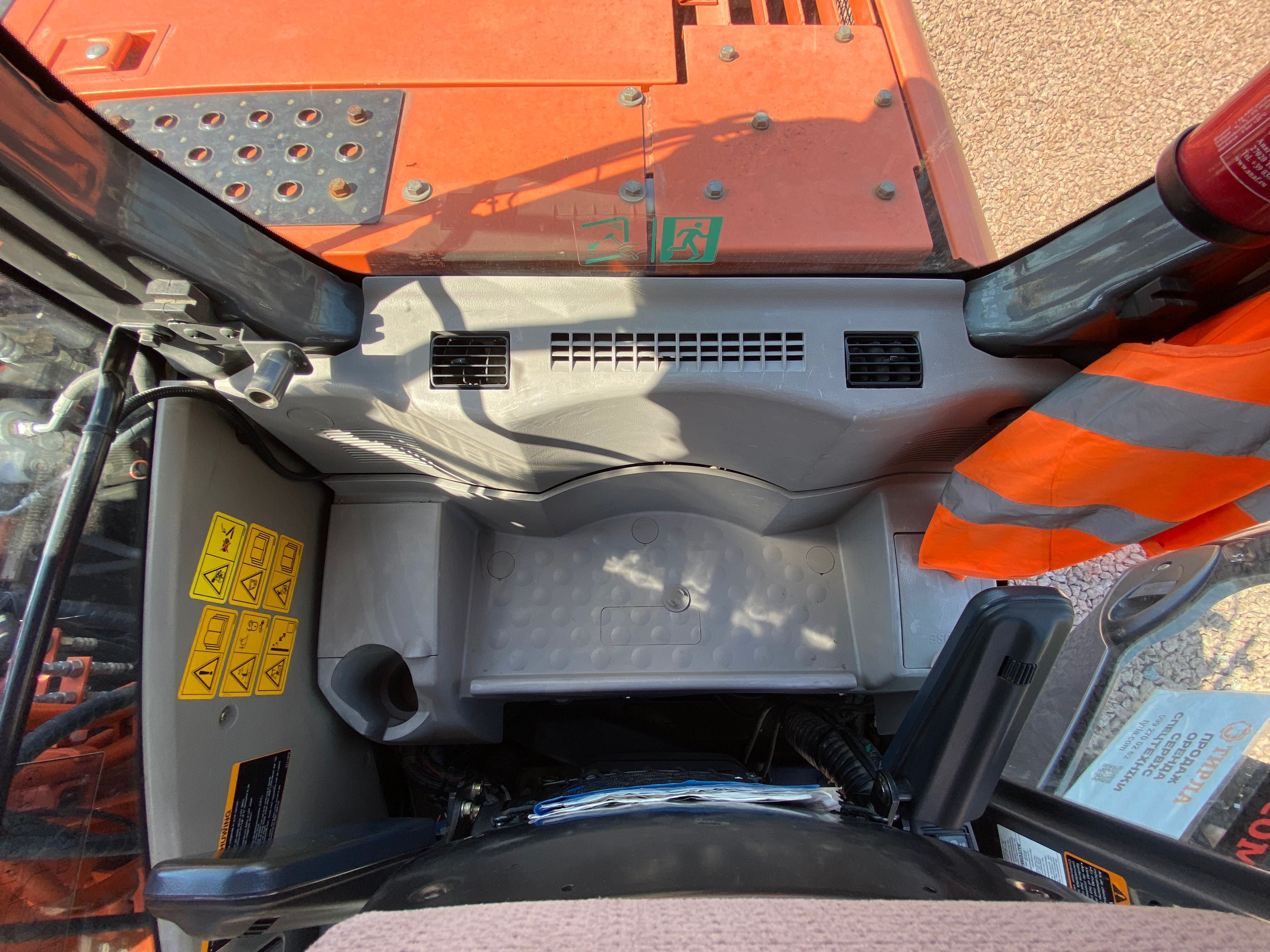 Колісний екскаватор Hitachi ZX140W-3 / Колесный экскаватор 17 тонн