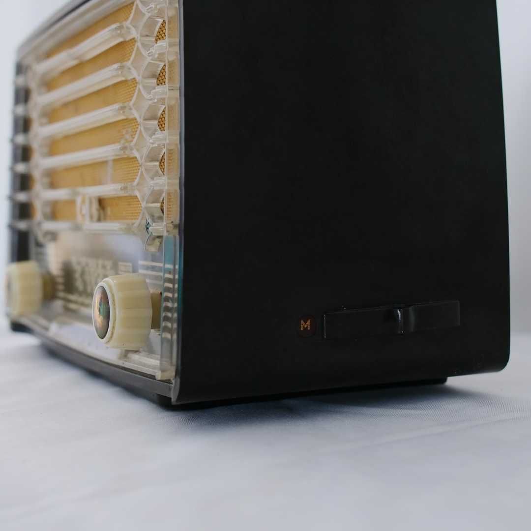 Rádio Philips B2 LN68 (antigo, anos 50)