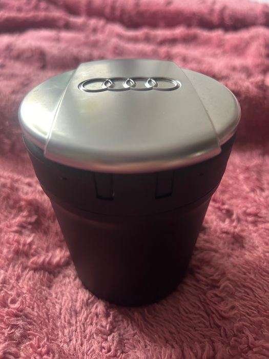 Popielniczka do Audi