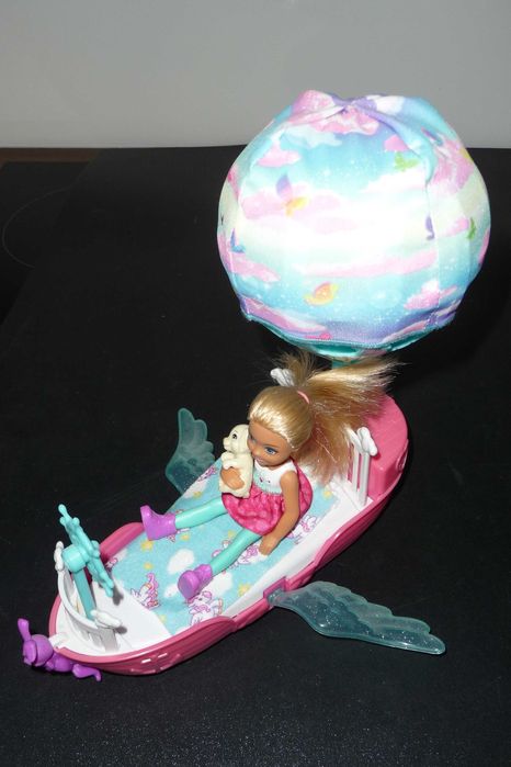 Barbie, Chelsea i Magiczna łódka, zestaw. Statek-balon. Dreamtopia.