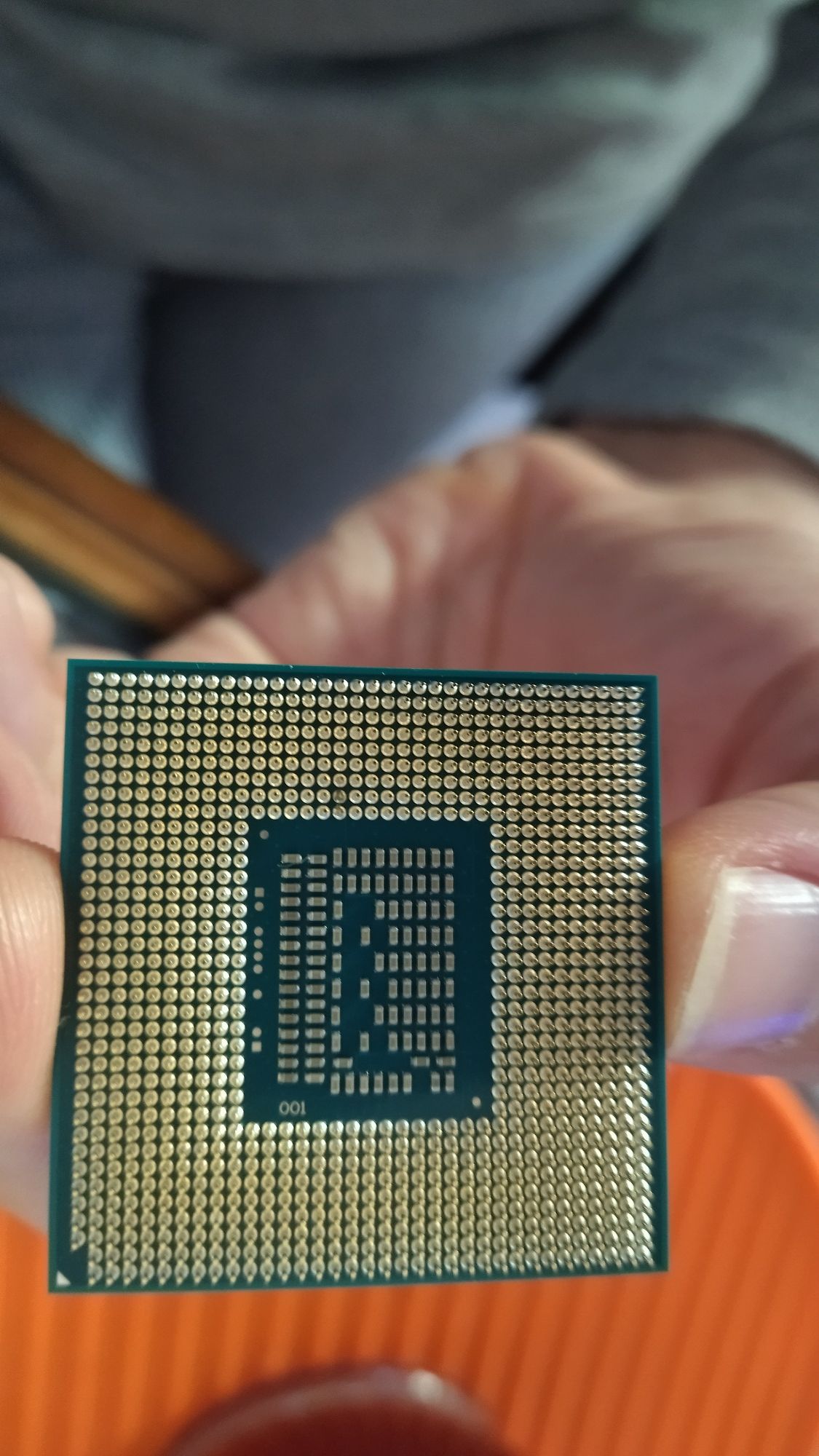 CPU Intel Core i3-3110M Mobile 2.4GHz Intel Socket G2 PGA988B