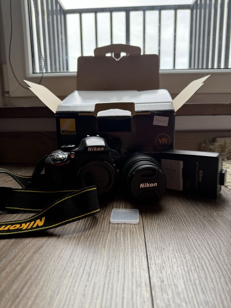 Lustrzanka aparat nikon d3300 z obiektywem