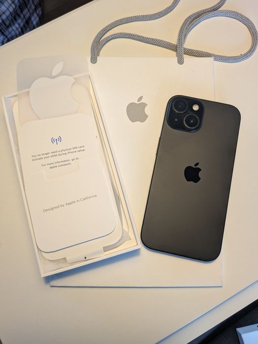 iPhone 15 128 z USA idealny