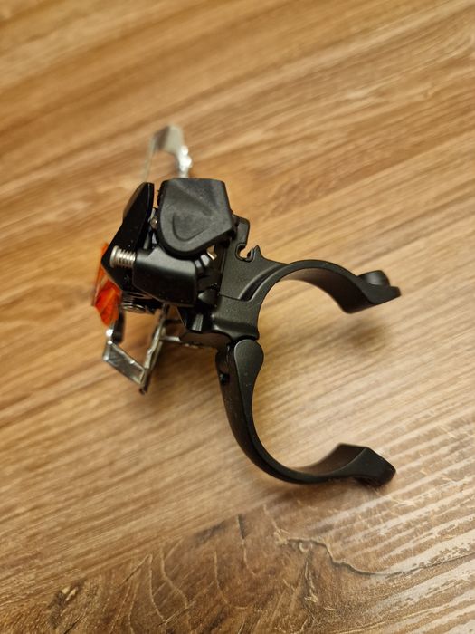 Przerzutka przednia Shimano 105 R8000. Nowa!