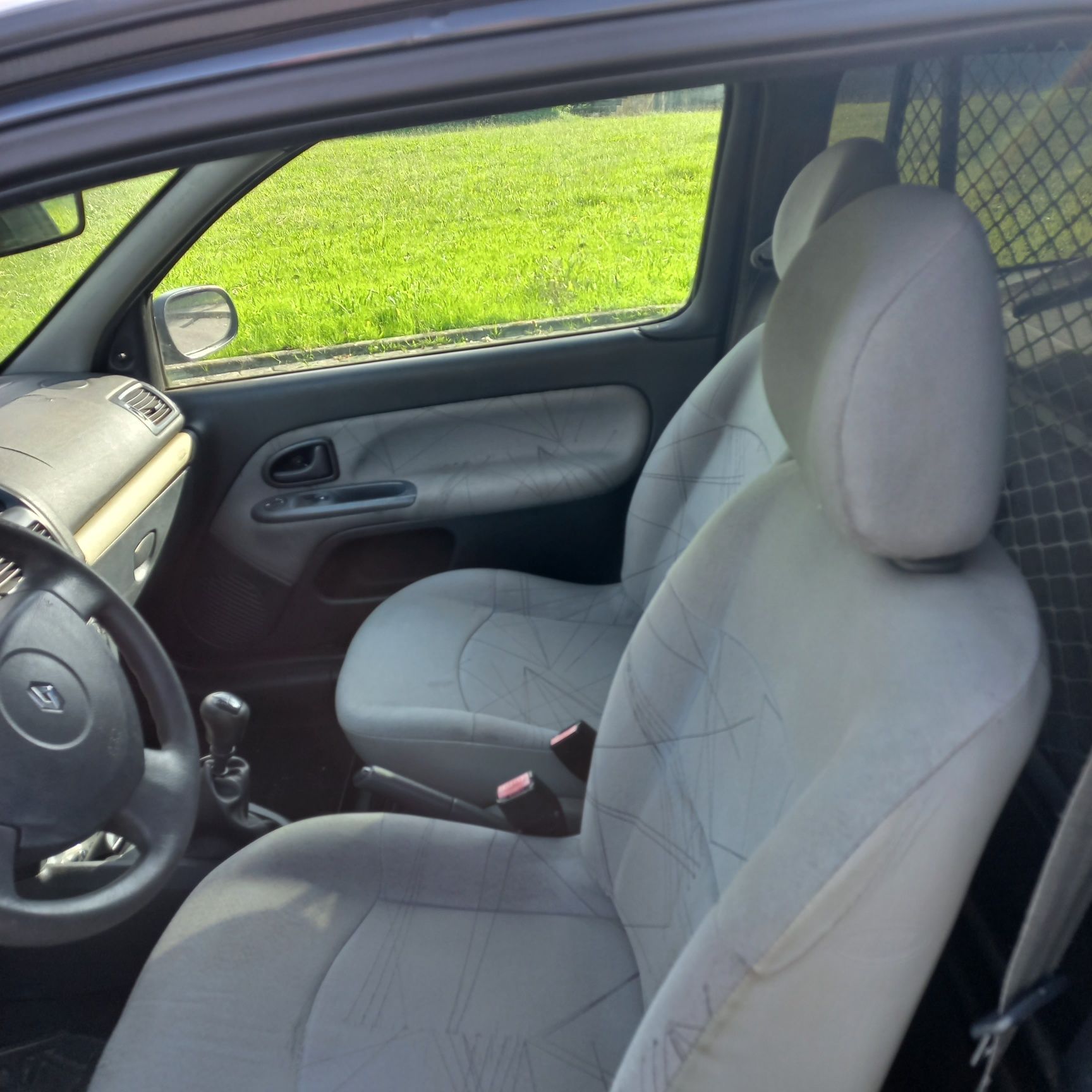 Renault  clio 2. 1.5 dci