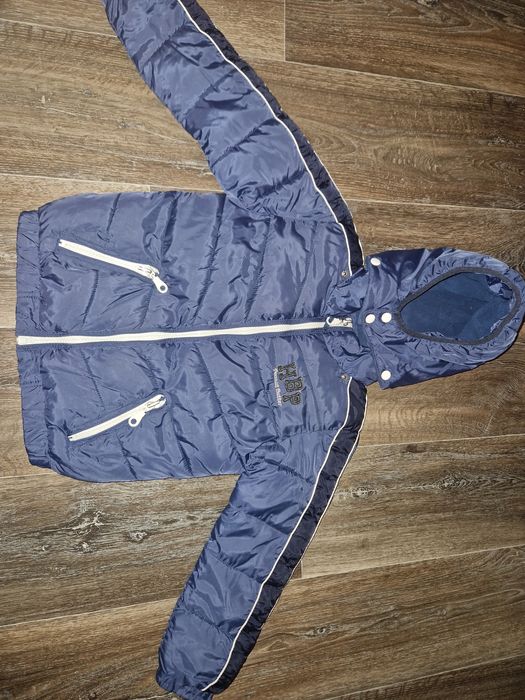 Осенняя куртка для мальчика на 7-8 лет