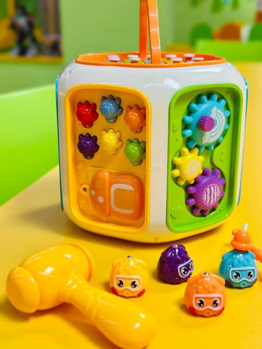 Ігровий центр (укр.мова, пісні, казки, піаніно, ксілофон, сортер)