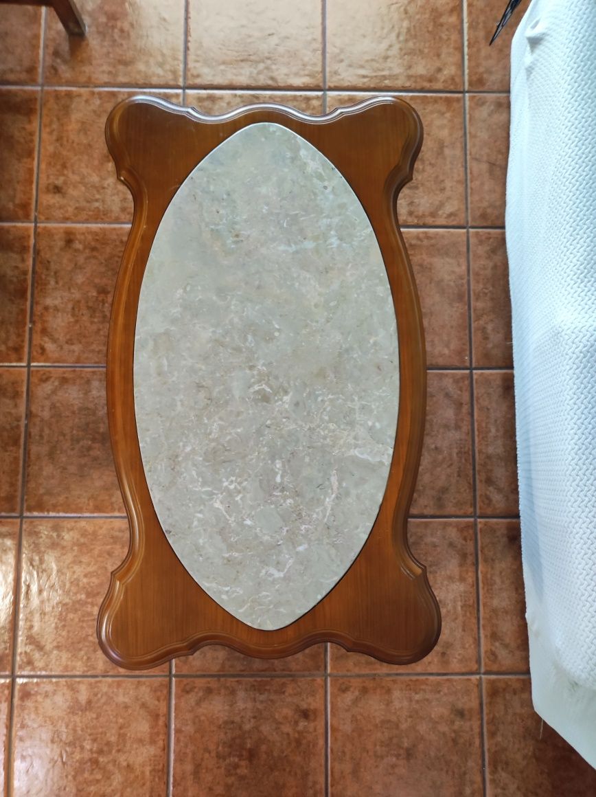Mesa de Centro com Pedra em Mármore