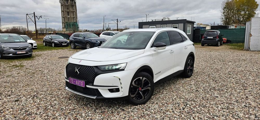 DS Automobiles DS 7 Crossback Crossback Performance Line